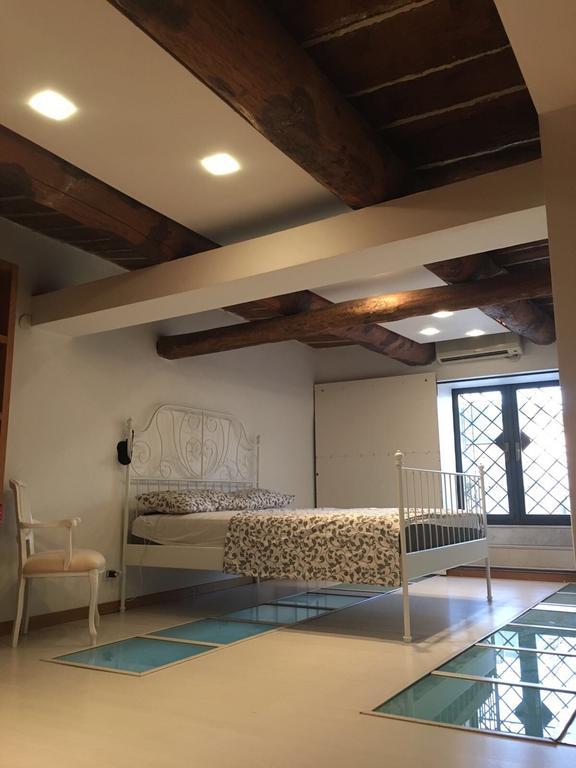 Loft In Palazzo Trina 1600D.C. Apartamento Nápoles Exterior foto